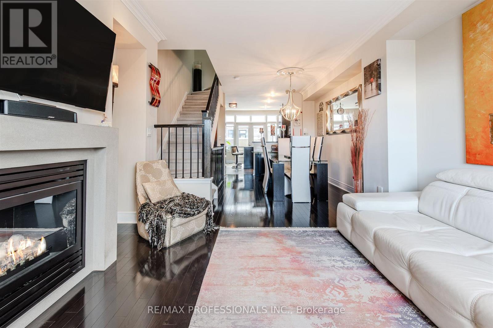 825a Oxford Street, Toronto, Ontario  M8Y 1E6 - Photo 16 - W12538448