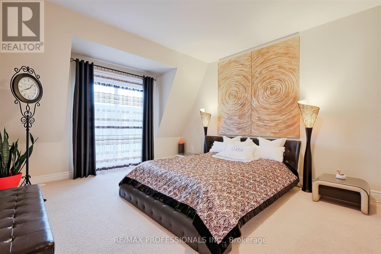 825a Oxford Street, Toronto, Ontario  M8Y 1E6 - Photo 33 - W12538448