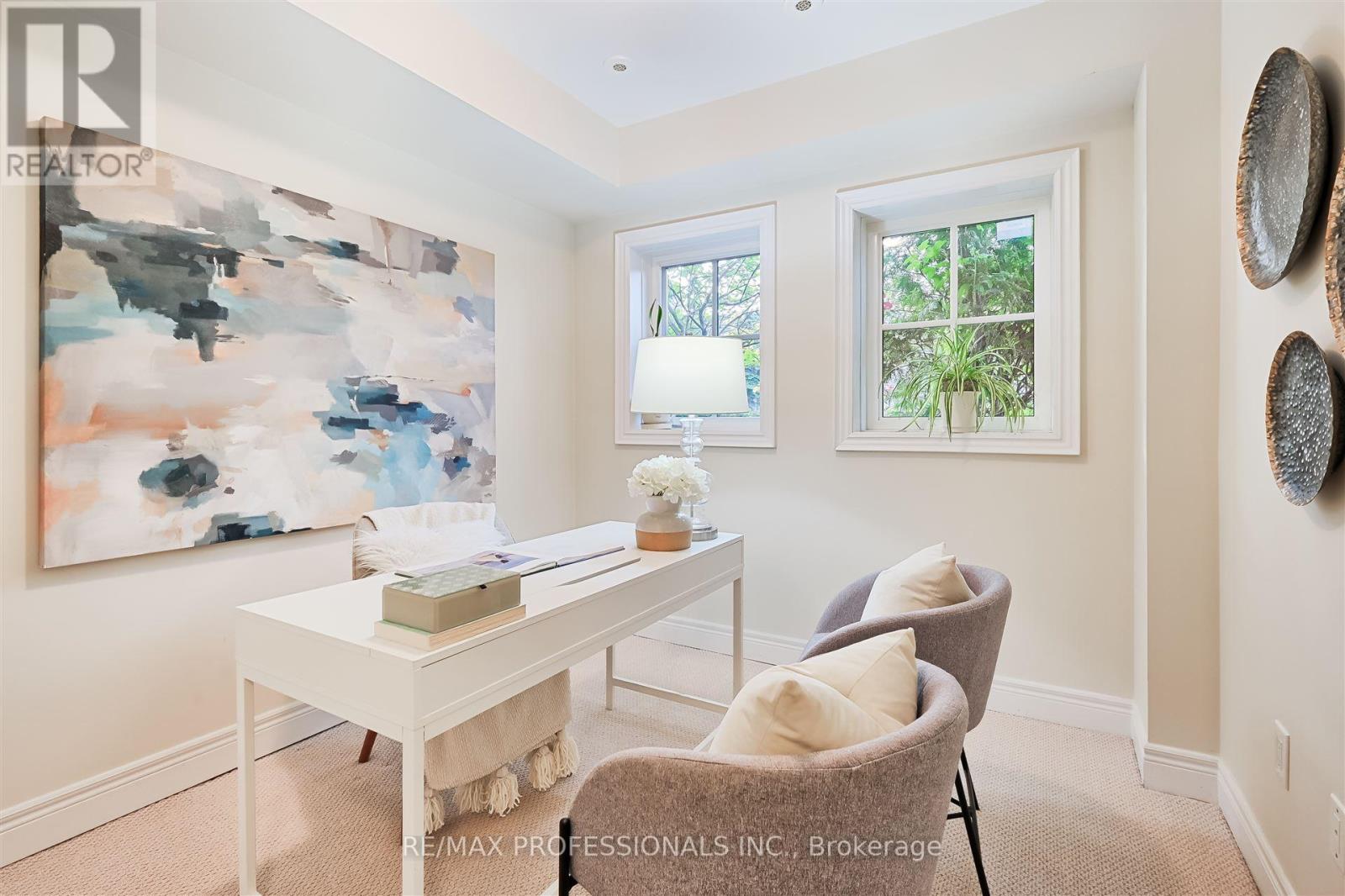 825a Oxford Street, Toronto, Ontario  M8Y 1E6 - Photo 4 - W12538448