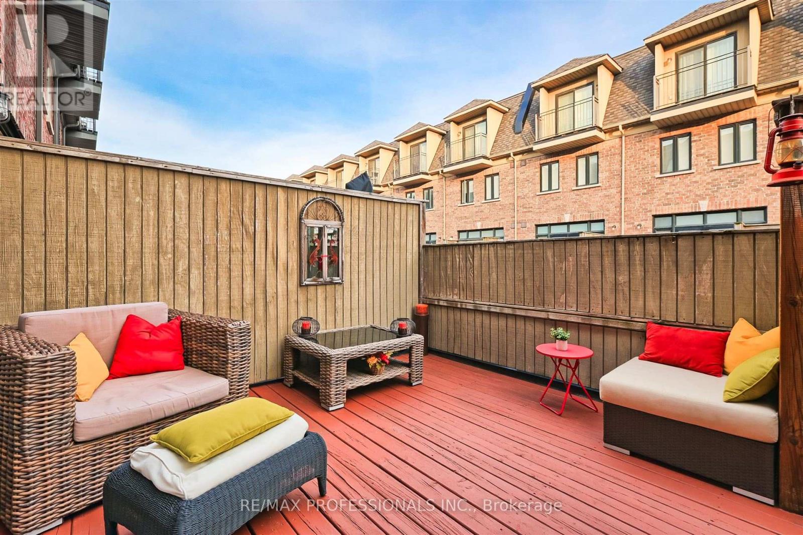 825a Oxford Street, Toronto, Ontario  M8Y 1E6 - Photo 45 - W12538448