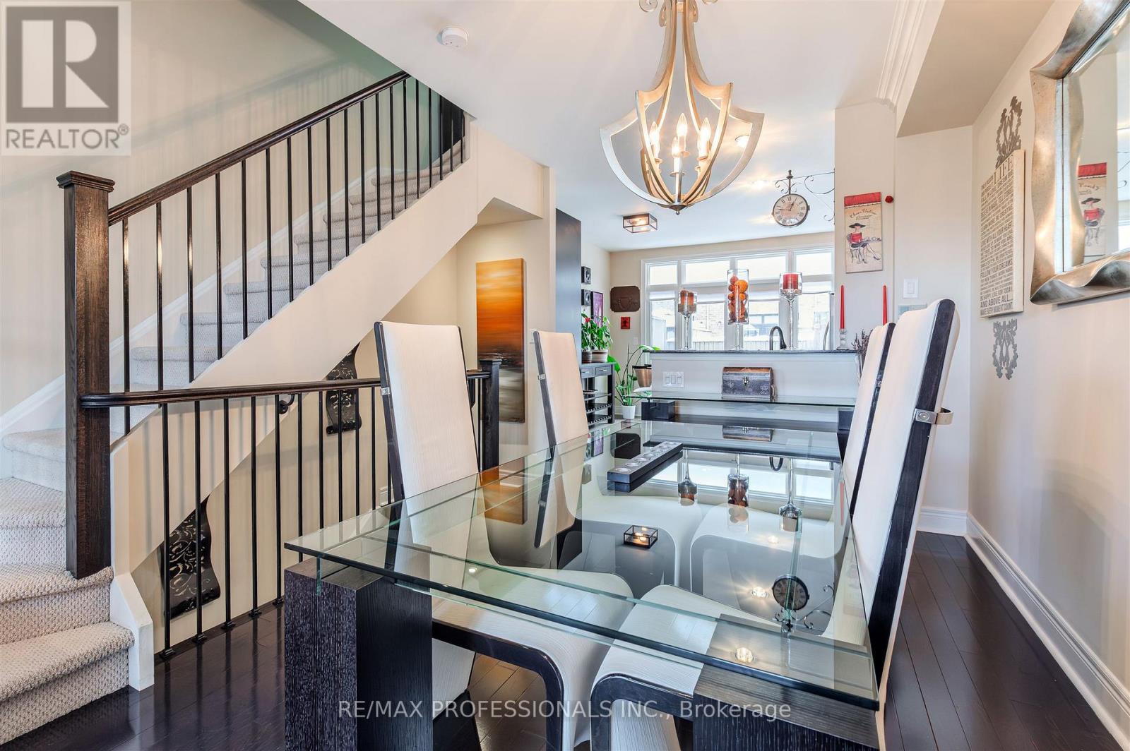 825a Oxford Street, Toronto, Ontario  M8Y 1E6 - Photo 7 - W12538448