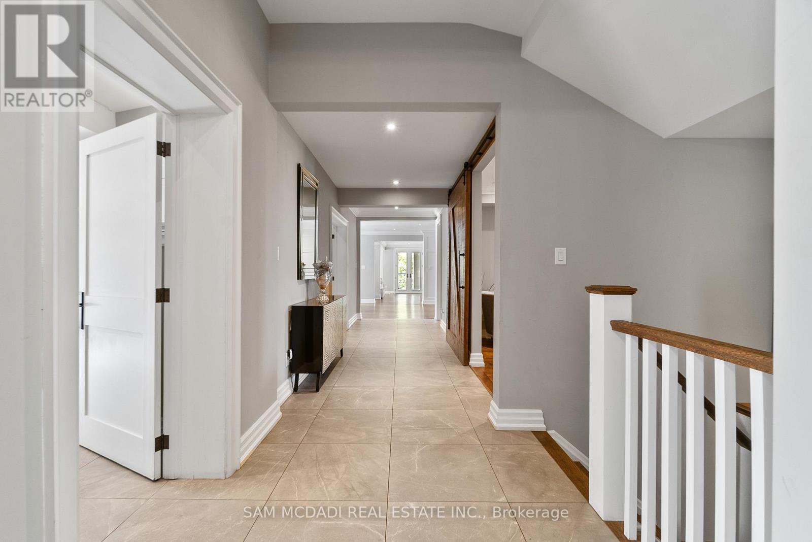 2552 Jarvis Street, Mississauga, Ontario  L5C 2P6 - Photo 20 - W12538476