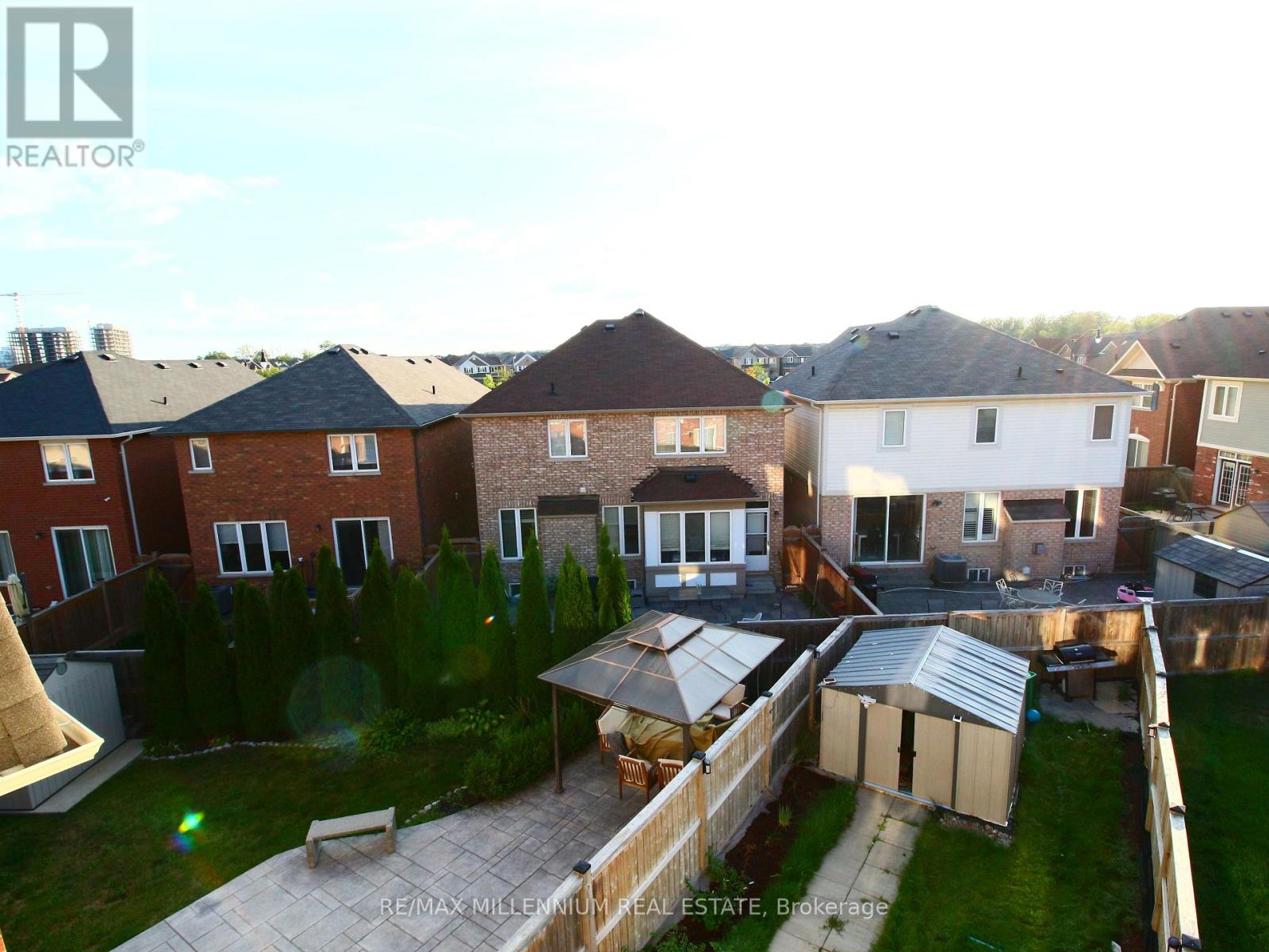 52 Vanhorne Close, Brampton, Ontario  L7A 0X8 - Photo 12 - W12538486