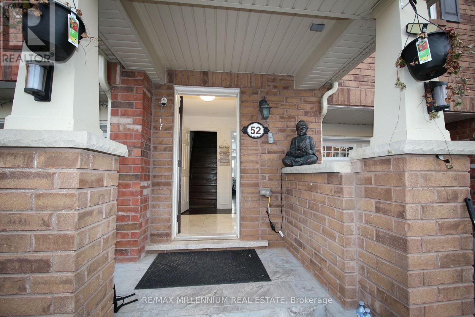 52 Vanhorne Close, Brampton, Ontario  L7A 0X8 - Photo 24 - W12538486