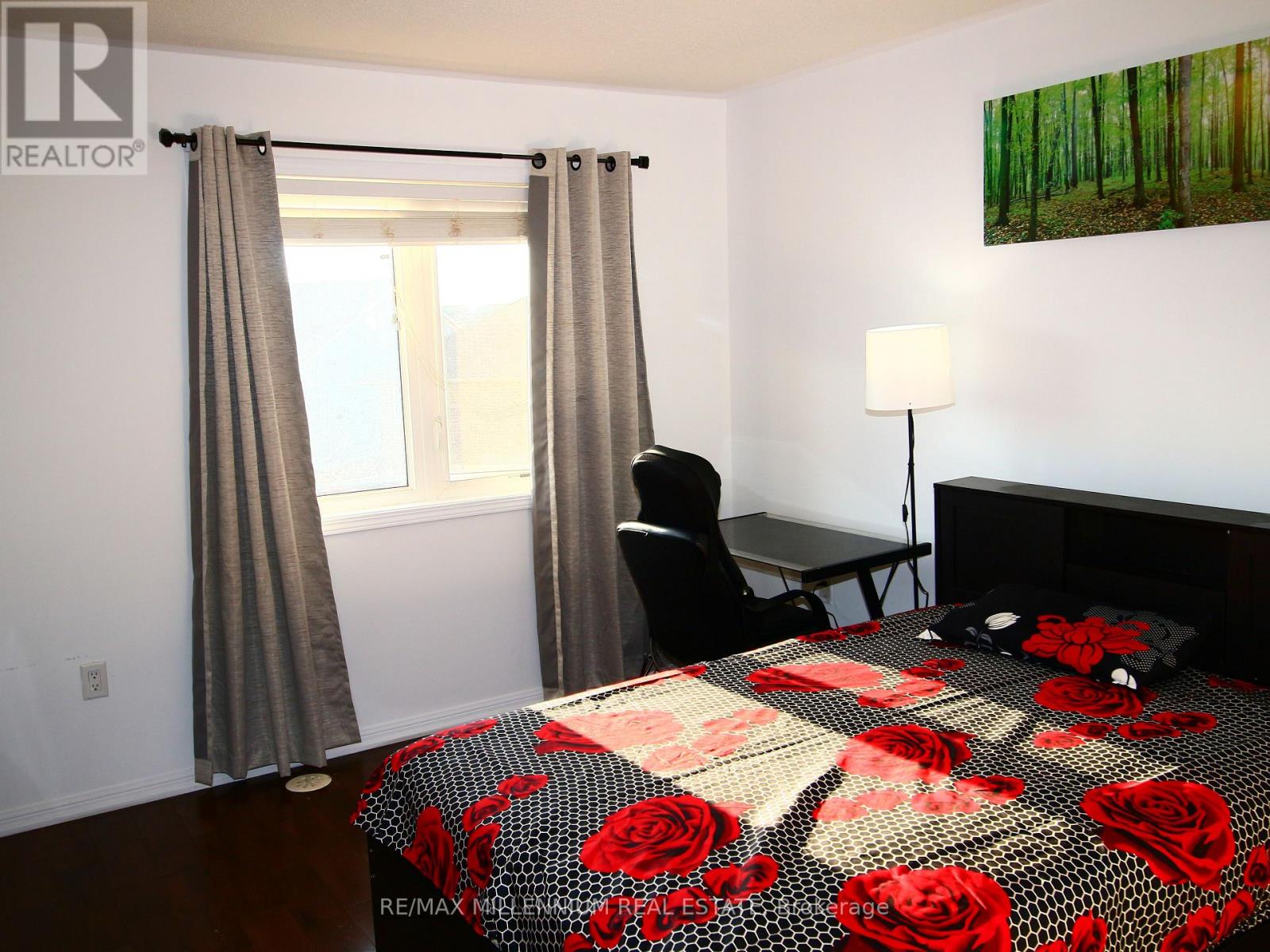 52 Vanhorne Close, Brampton, Ontario  L7A 0X8 - Photo 7 - W12538486