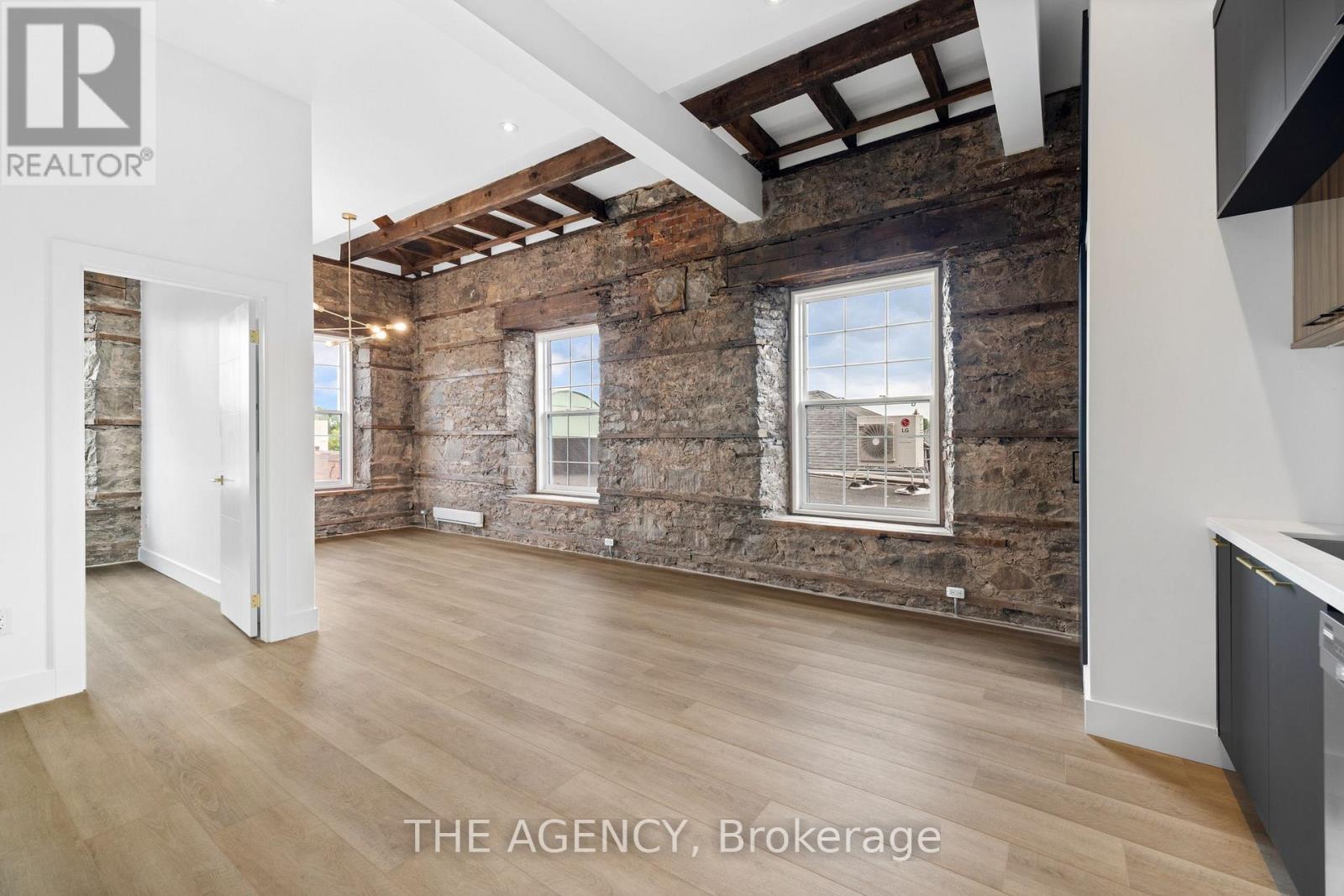 303 - 163 Main Street E, Milton, Ontario  L9T 1N7 - Photo 7 - W12538500