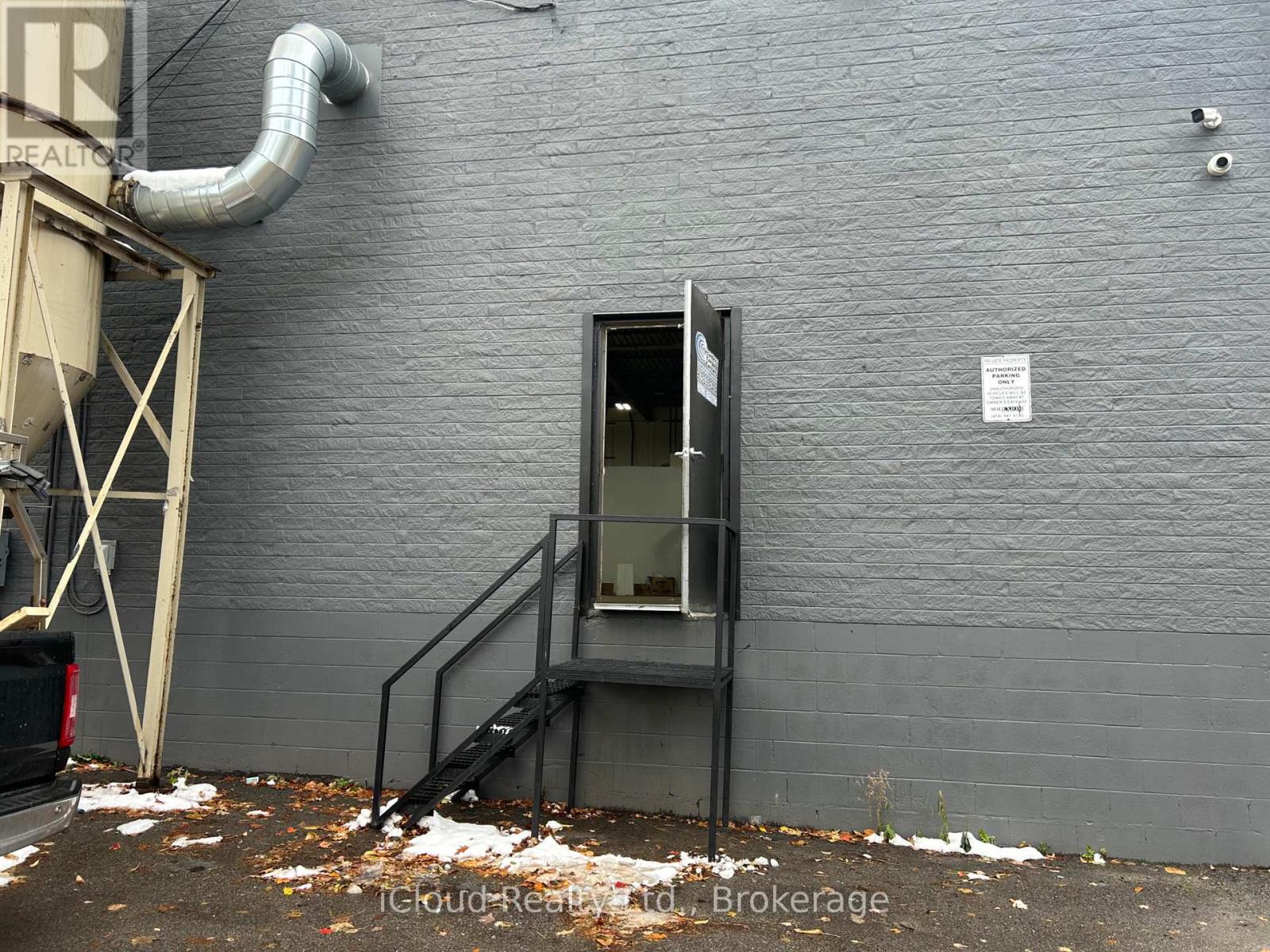 7 - 101 WEST DRIVE, Brampton, Ontario