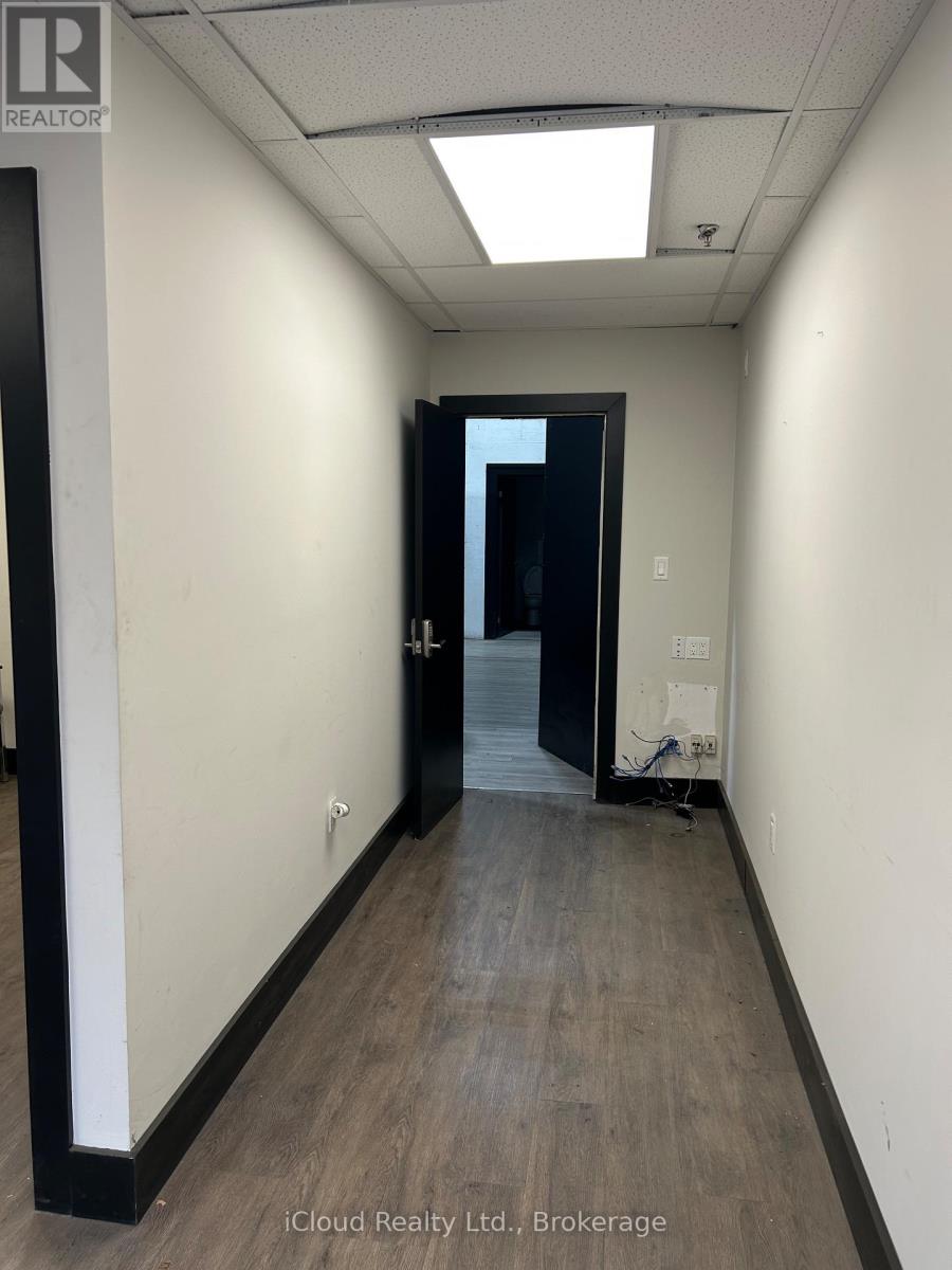 7 - 101 West Drive, Brampton, Ontario L6T 2J6 - Photo 7 - W12531852