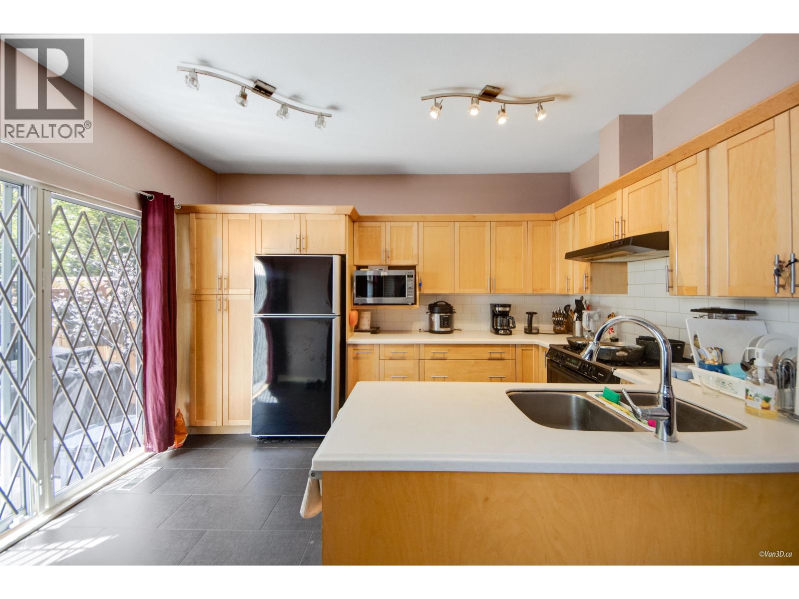 55 7488 Mulberry Place, Burnaby, British Columbia  V3N 5B4 - Photo 3 - R3066747