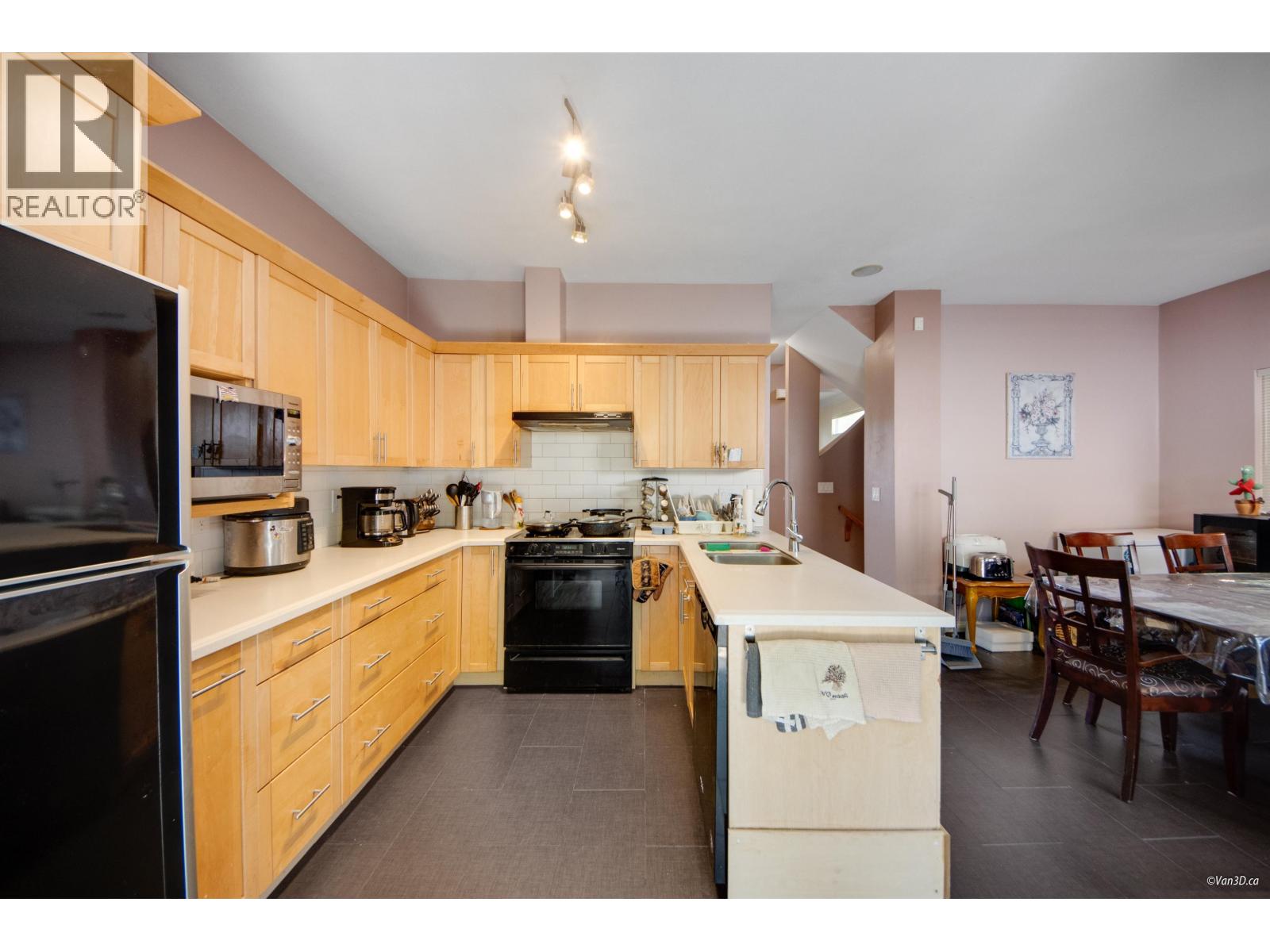 55 7488 Mulberry Place, Burnaby, British Columbia  V3N 5B4 - Photo 4 - R3066747