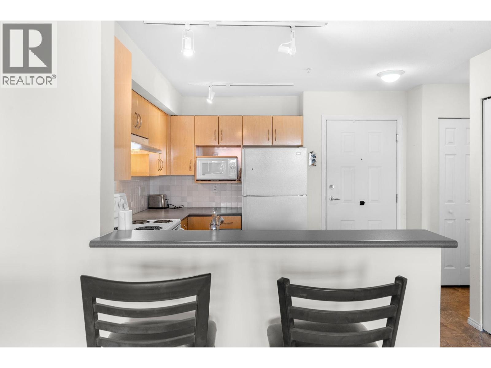 405 305 Lonsdale Avenue, North Vancouver, British Columbia  V7M 2G3 - Photo 18 - R3066765