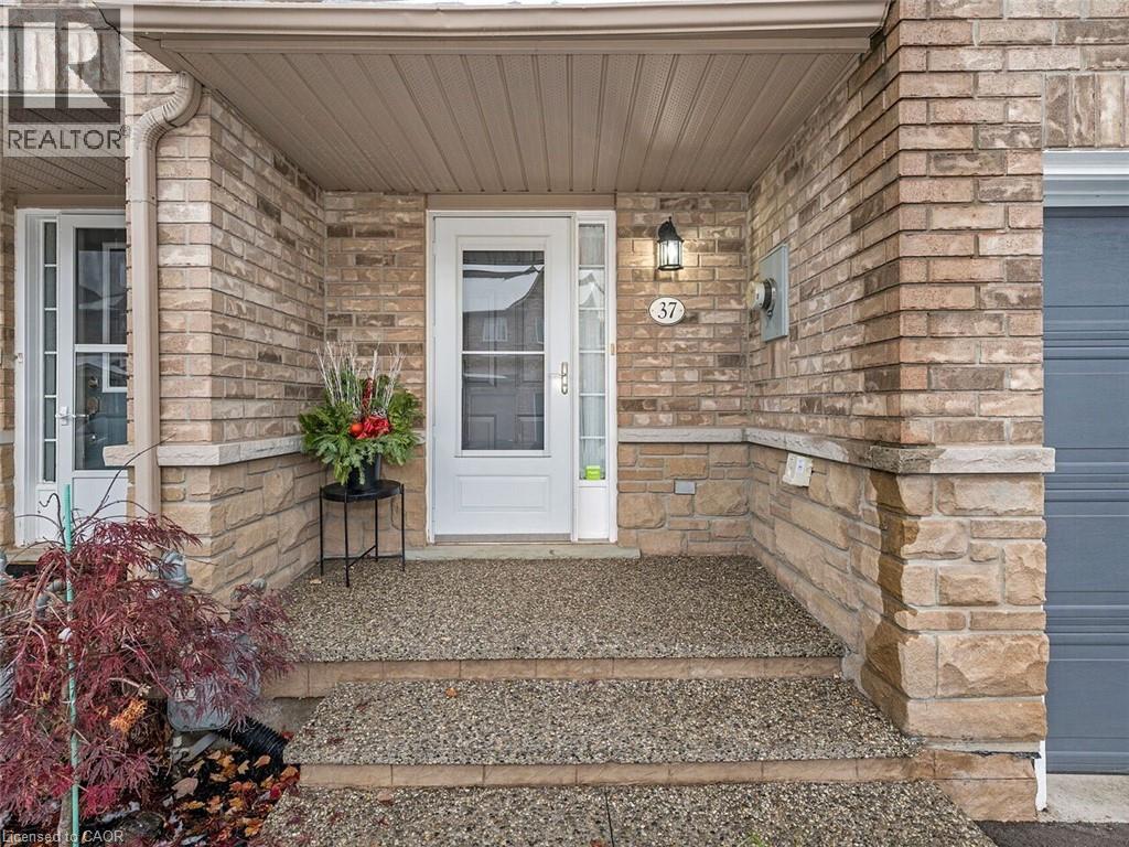 4055 Forest Run Avenue Unit# 37, Burlington, Ontario  L7M 5B8 - Photo 2 - 40786959