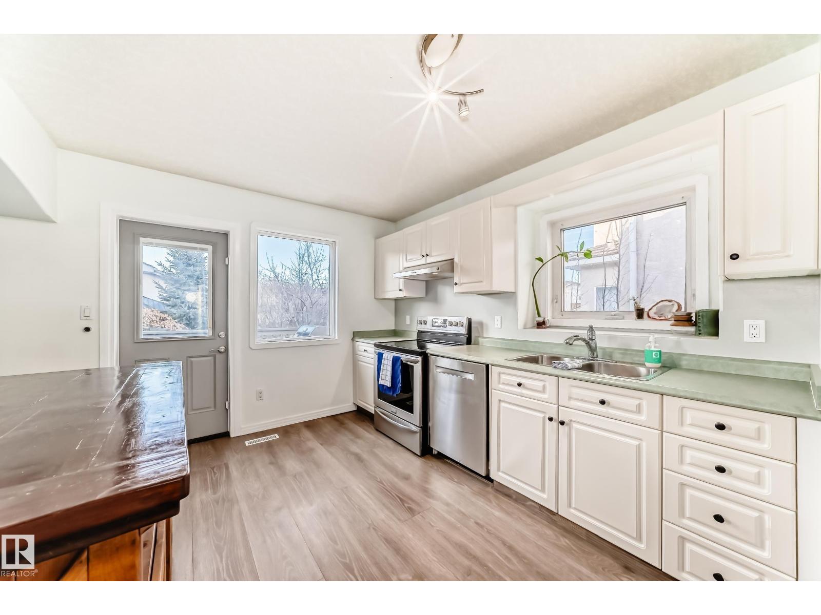 1619 Welbourn Cv Nw Nw, Edmonton, Alberta  T6M 2M3 - Photo 6 - E4465399