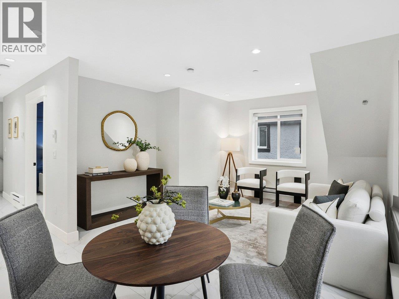 1018 E 24th Avenue, Vancouver, British Columbia  V5V 2B1 - Photo 5 - R3066647