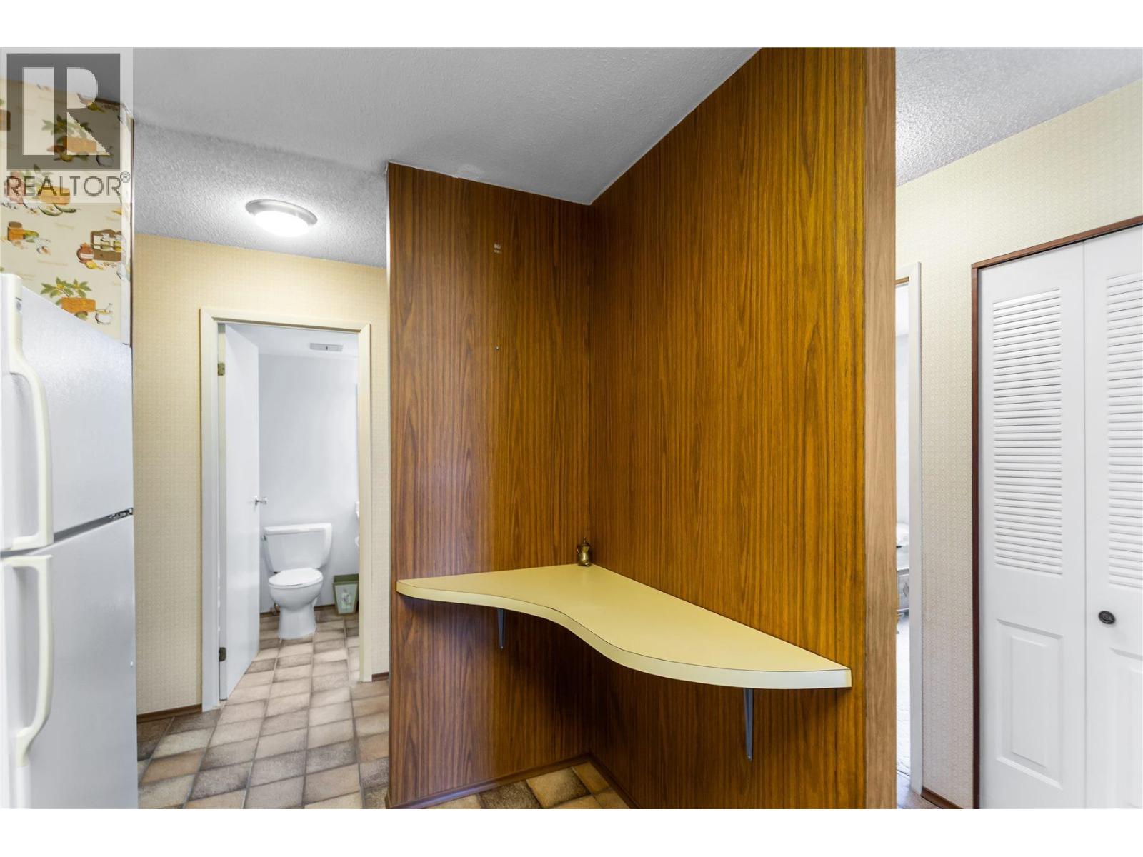 2402 3755 Bartlett Court, Burnaby, British Columbia  V3J 7G7 - Photo 11 - R3066715