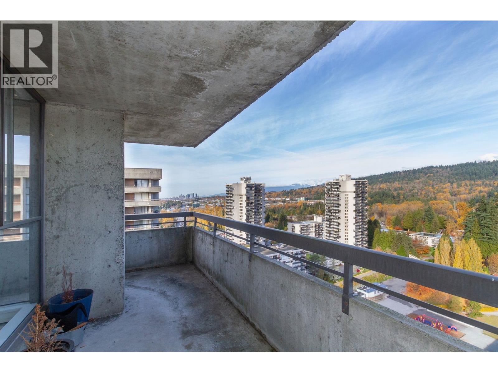 2402 3755 Bartlett Court, Burnaby, British Columbia  V3J 7G7 - Photo 18 - R3066715