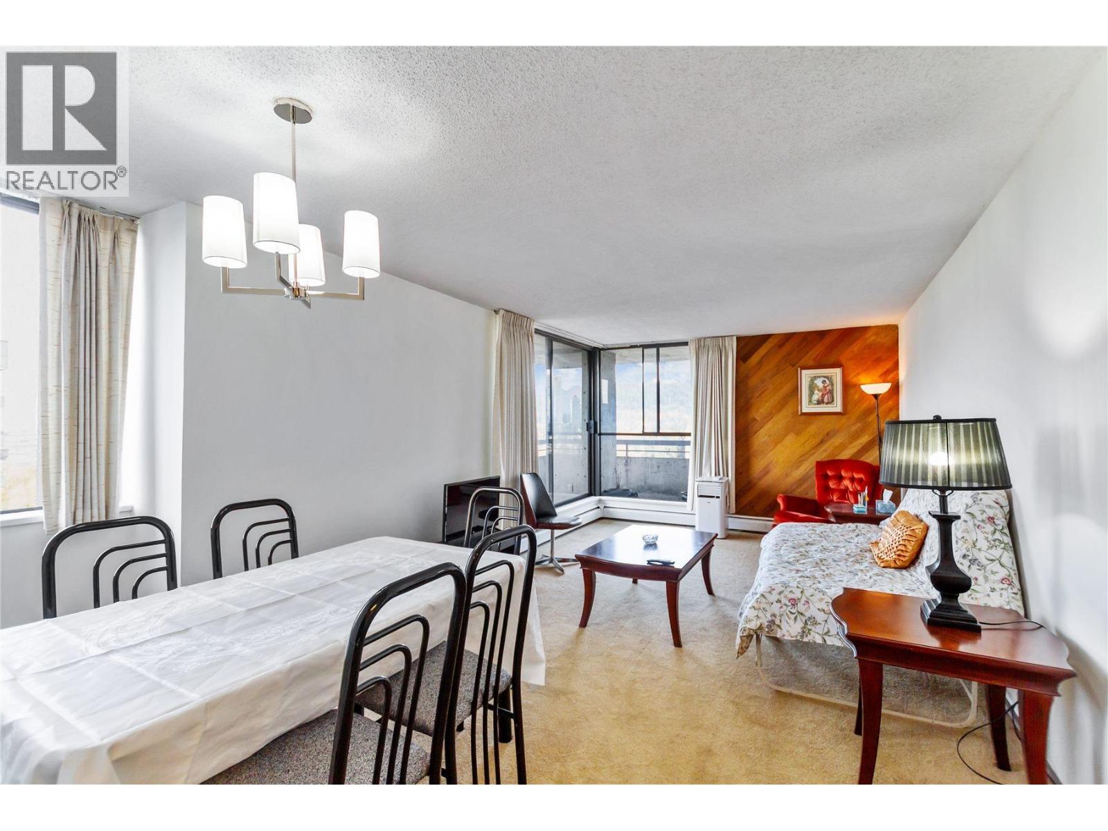 2402 3755 Bartlett Court, Burnaby, British Columbia  V3J 7G7 - Photo 2 - R3066715