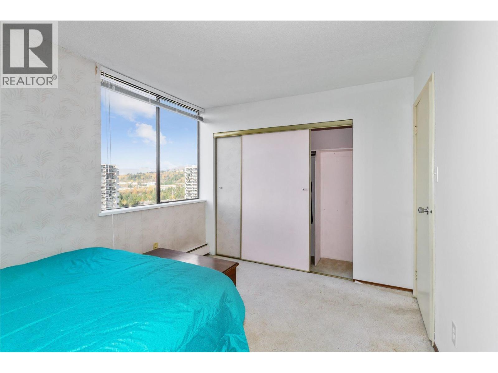 2402 3755 Bartlett Court, Burnaby, British Columbia  V3J 7G7 - Photo 13 - R3066715