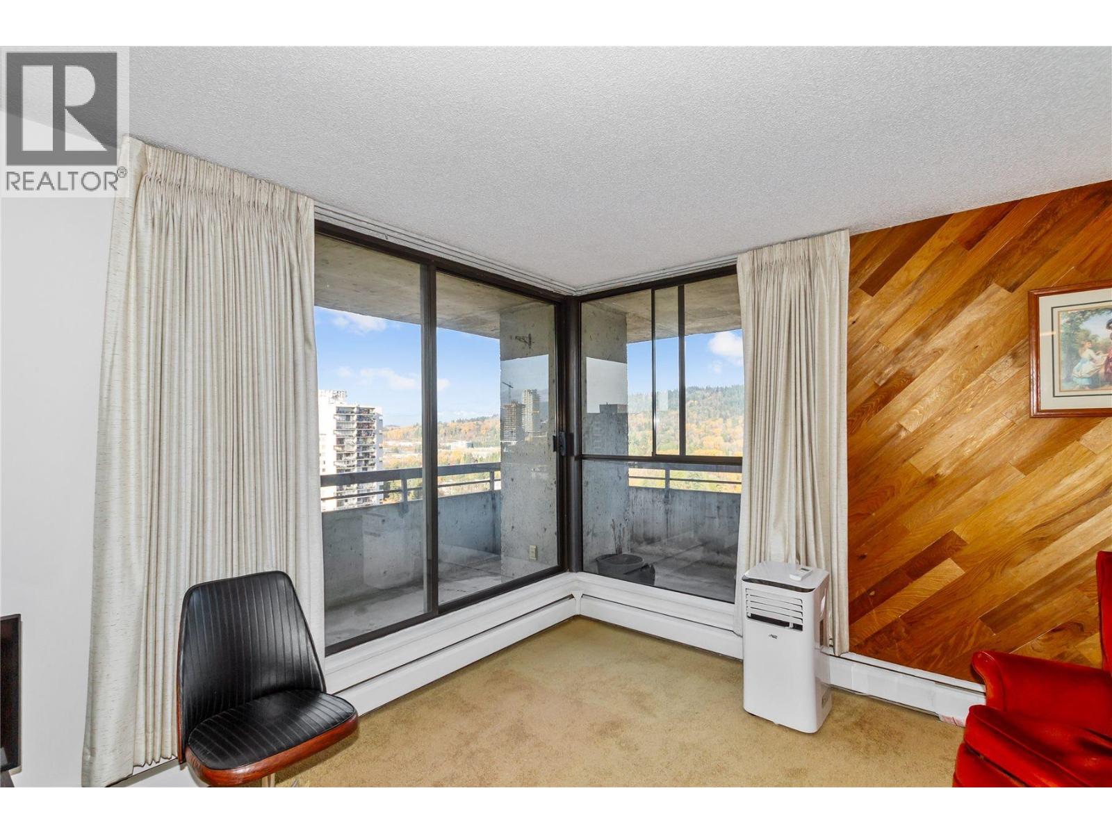 2402 3755 Bartlett Court, Burnaby, British Columbia  V3J 7G7 - Photo 4 - R3066715