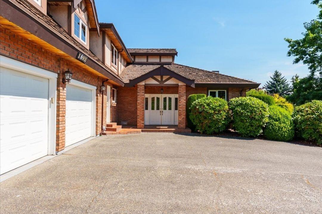 18935 57 Avenue Avenue, Surrey, British Columbia  V3S 7M4 - Photo 2 - R3066530