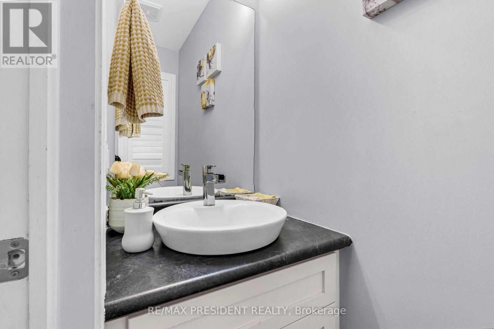 199 Tanglewood Drive, Hamilton, Ontario  L0R 1C0 - Photo 11 - X12538288