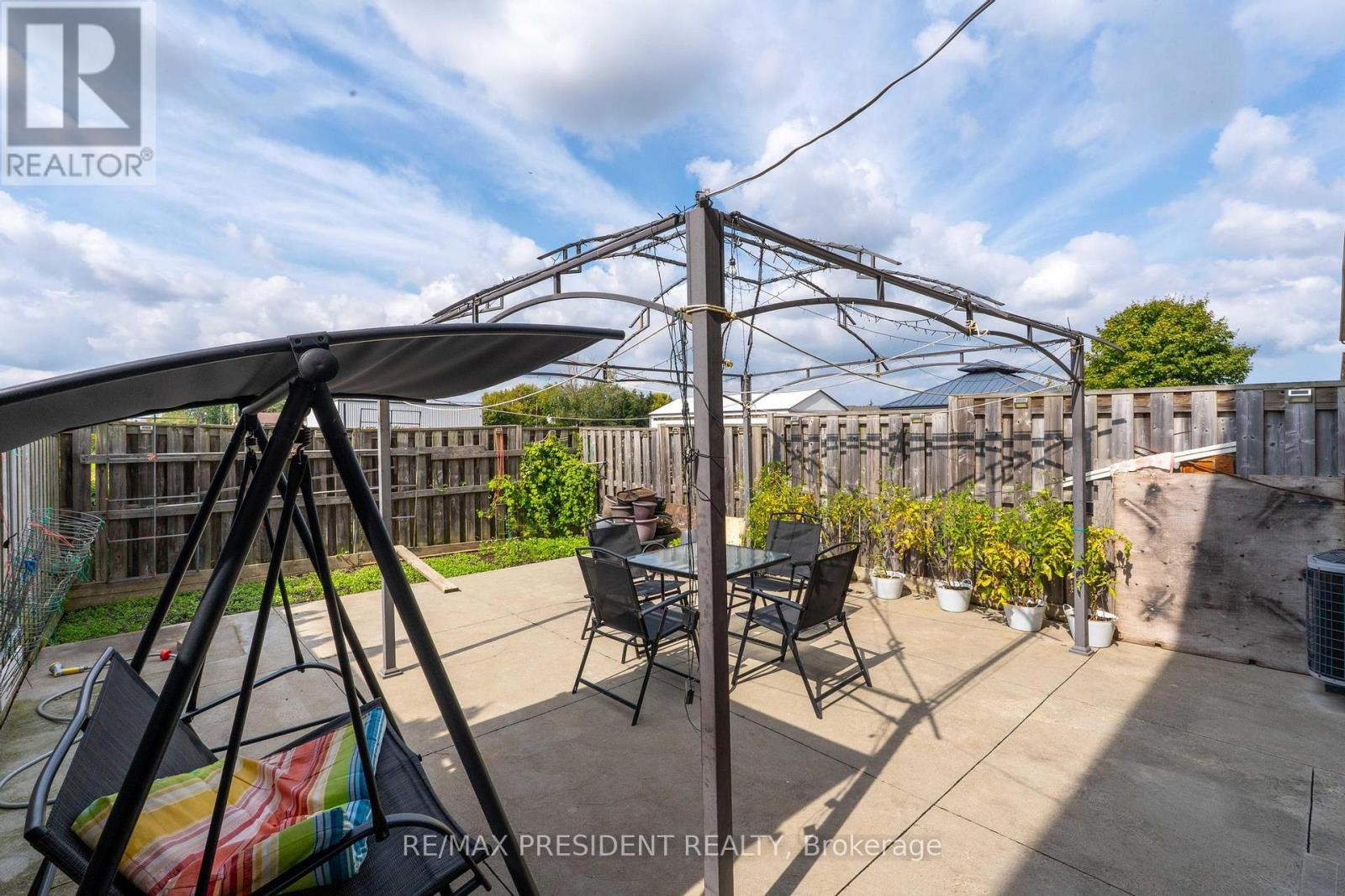 199 Tanglewood Drive, Hamilton, Ontario  L0R 1C0 - Photo 32 - X12538288