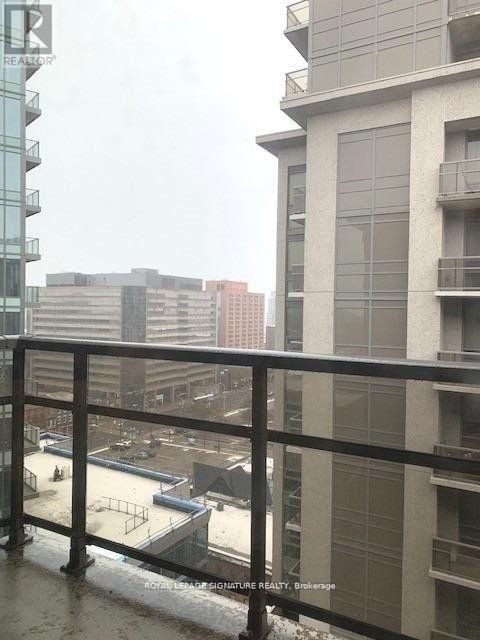 1110 - 150 Main Street W, Hamilton, Ontario  L8P 1H8 - Photo 11 - X12538352