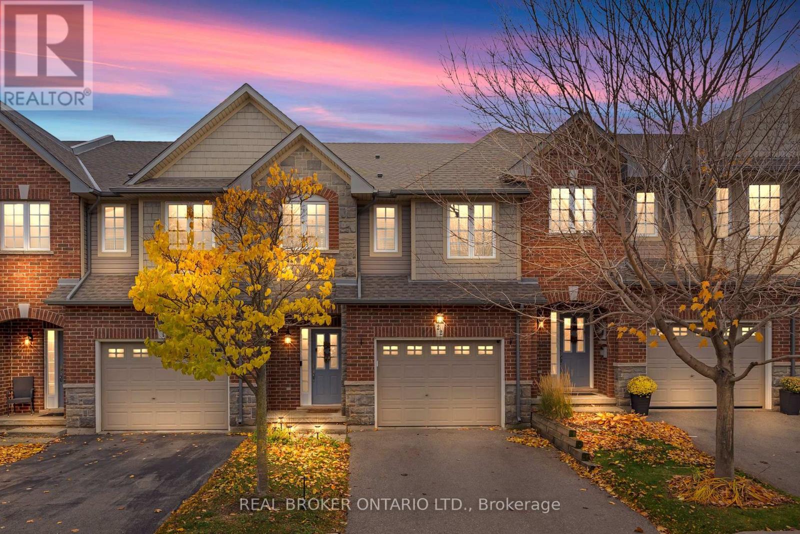 22 - 40 Dartmouth Gate, Hamilton, Ontario  L8E 0C4 - Photo 2 - X12538428