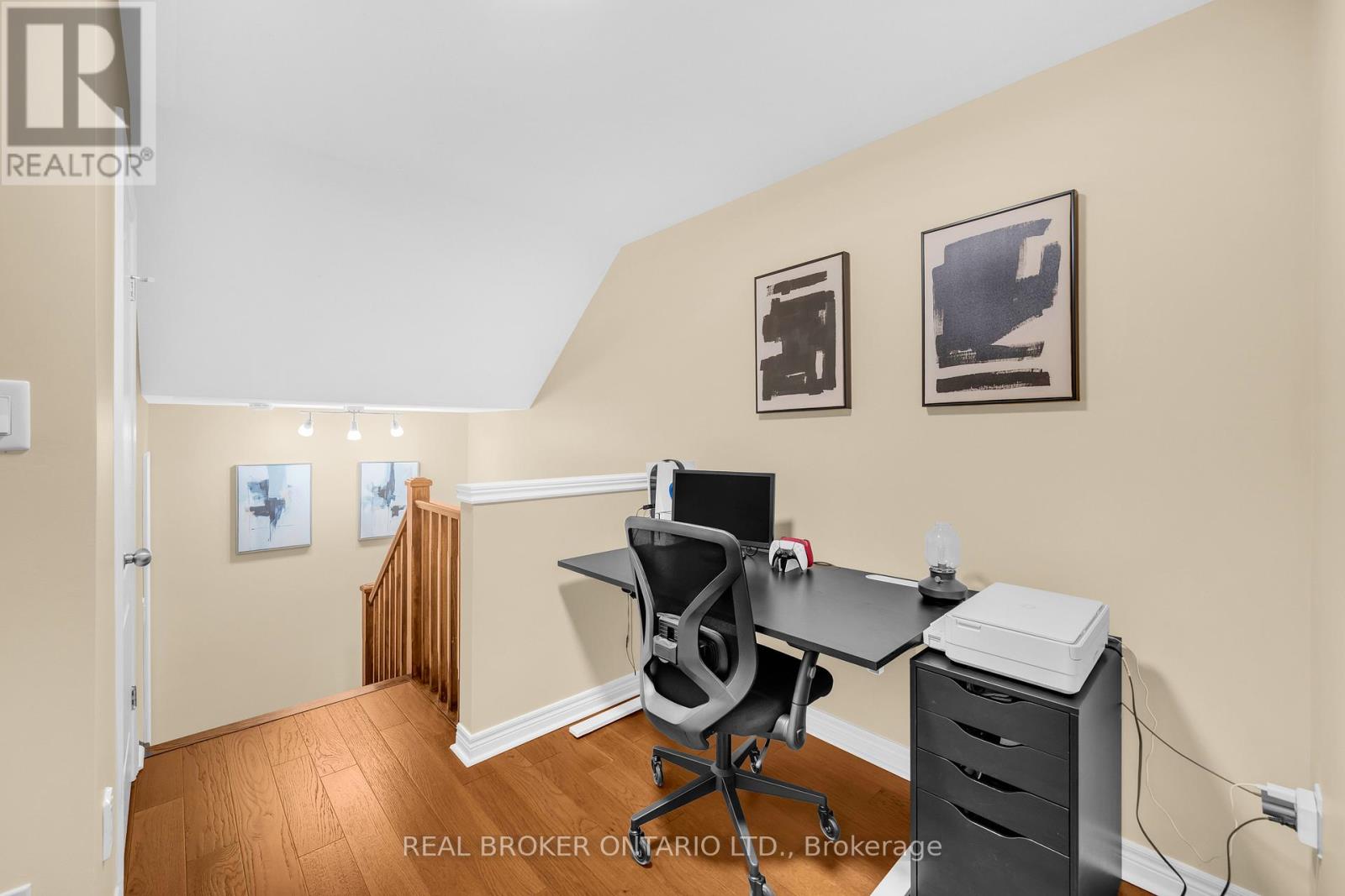 22 - 40 Dartmouth Gate, Hamilton, Ontario  L8E 0C4 - Photo 24 - X12538428