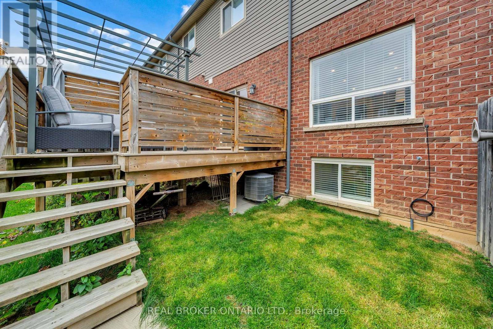 22 - 40 Dartmouth Gate, Hamilton, Ontario  L8E 0C4 - Photo 38 - X12538428