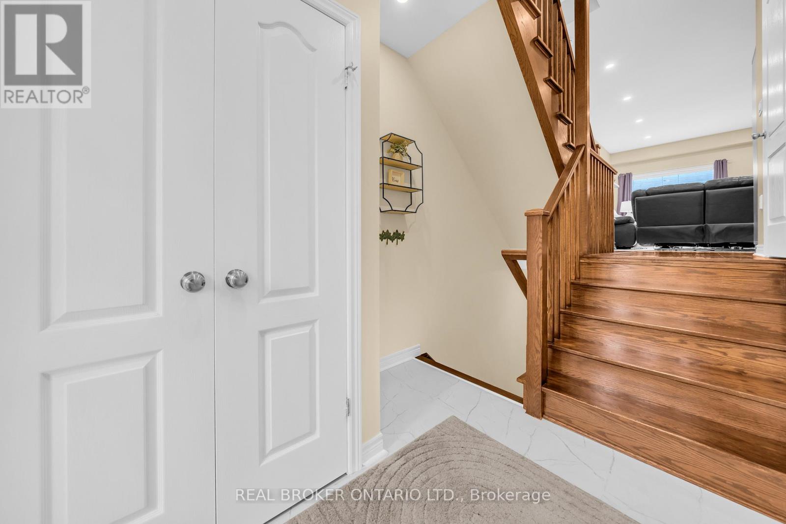 22 - 40 Dartmouth Gate, Hamilton, Ontario  L8E 0C4 - Photo 5 - X12538428