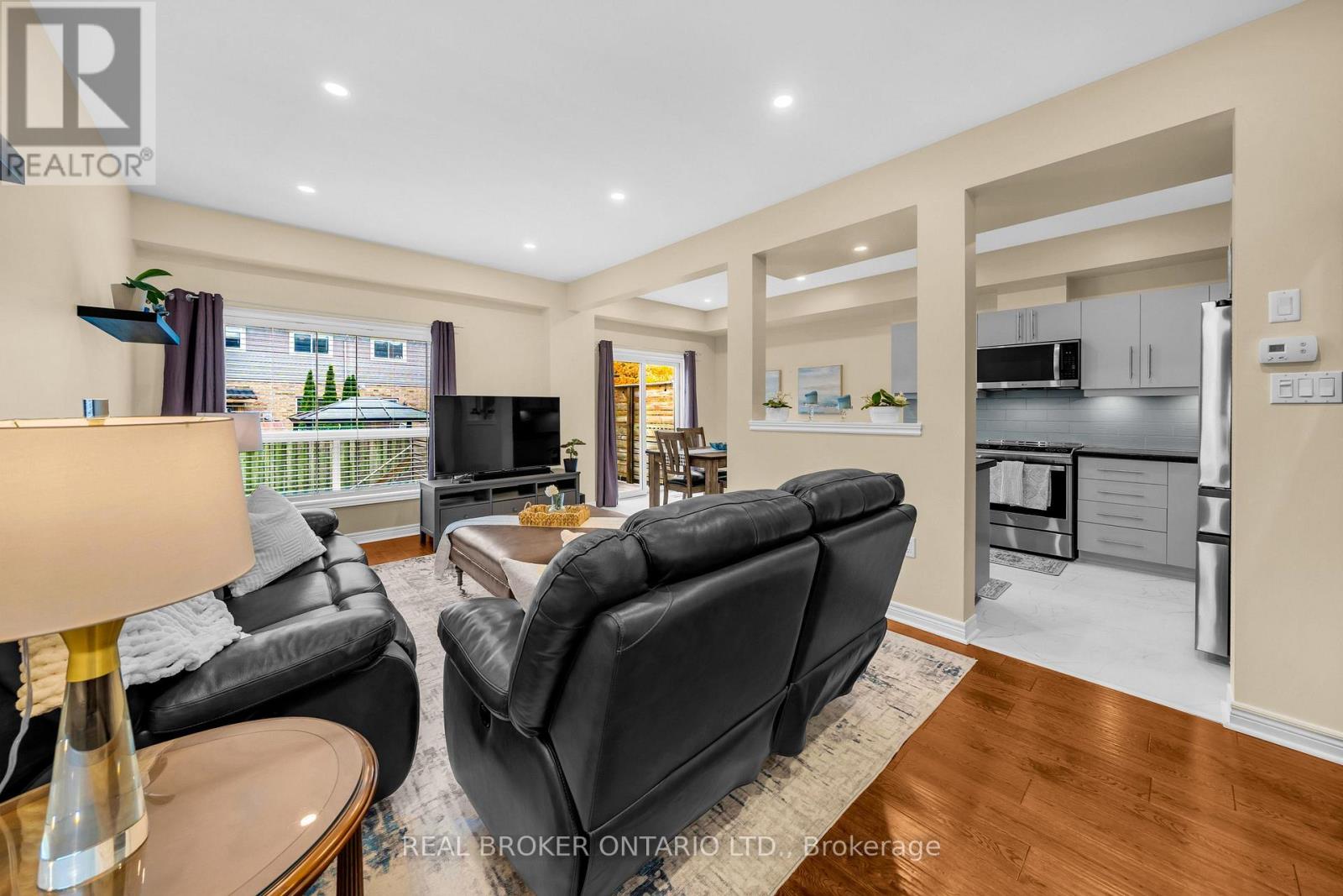 22 - 40 Dartmouth Gate, Hamilton, Ontario  L8E 0C4 - Photo 6 - X12538428