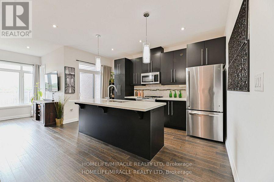 15 - 35 Midhurst Heights, Hamilton, Ontario  L8J 0K9 - Photo 13 - X12538442