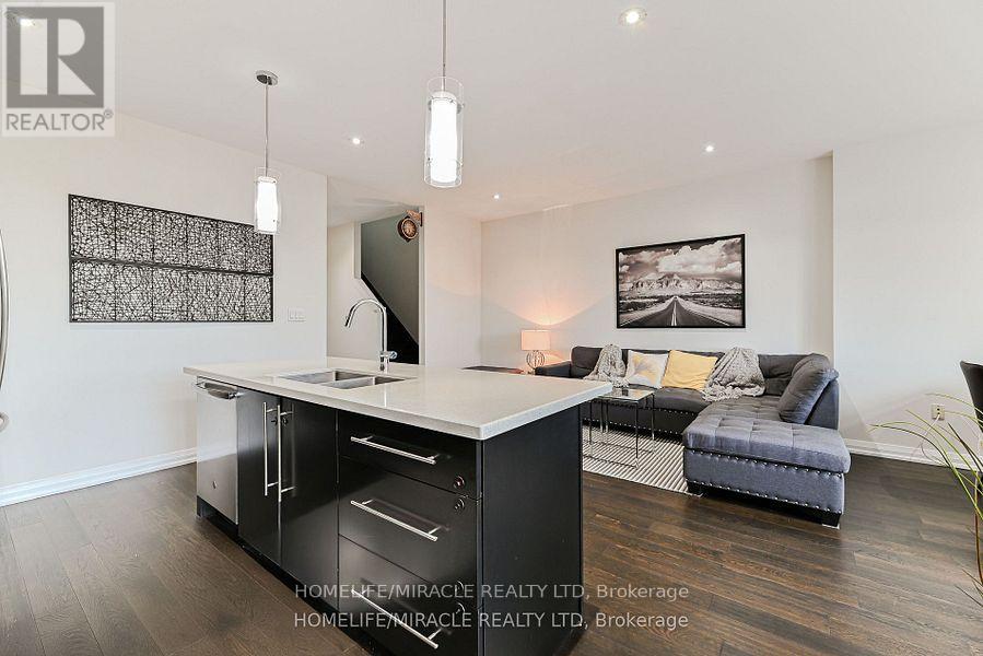 15 - 35 Midhurst Heights, Hamilton, Ontario  L8J 0K9 - Photo 15 - X12538442