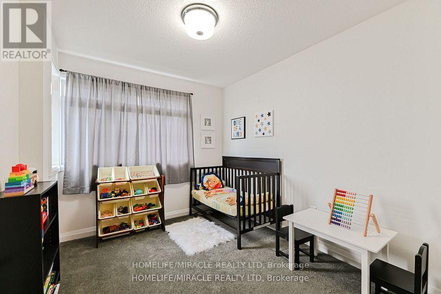 15 - 35 Midhurst Heights, Hamilton, Ontario  L8J 0K9 - Photo 28 - X12538442