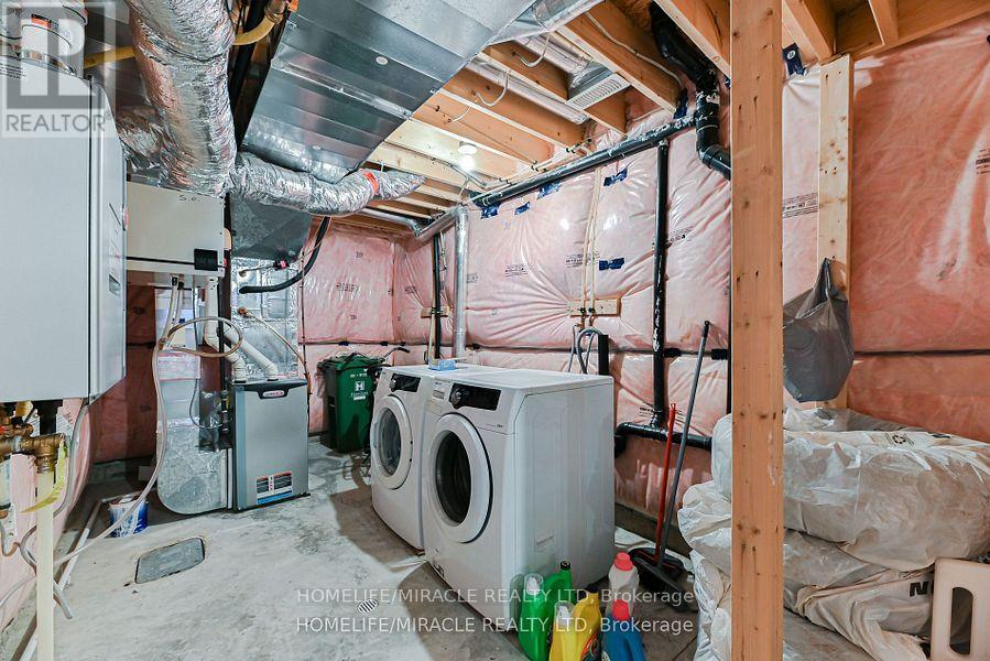 15 - 35 Midhurst Heights, Hamilton, Ontario  L8J 0K9 - Photo 32 - X12538442