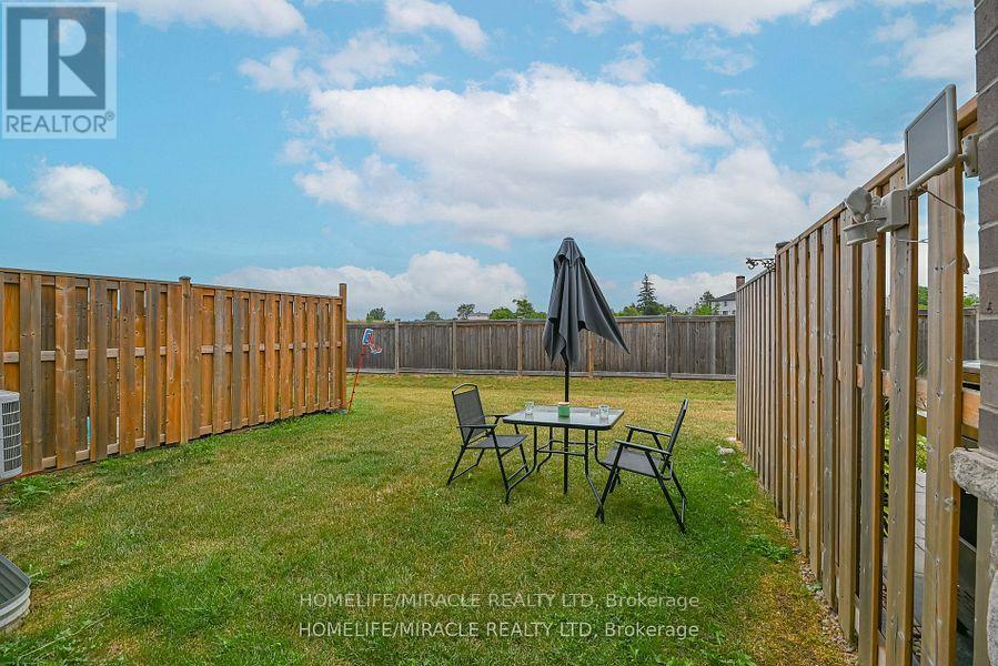 15 - 35 Midhurst Heights, Hamilton, Ontario  L8J 0K9 - Photo 37 - X12538442