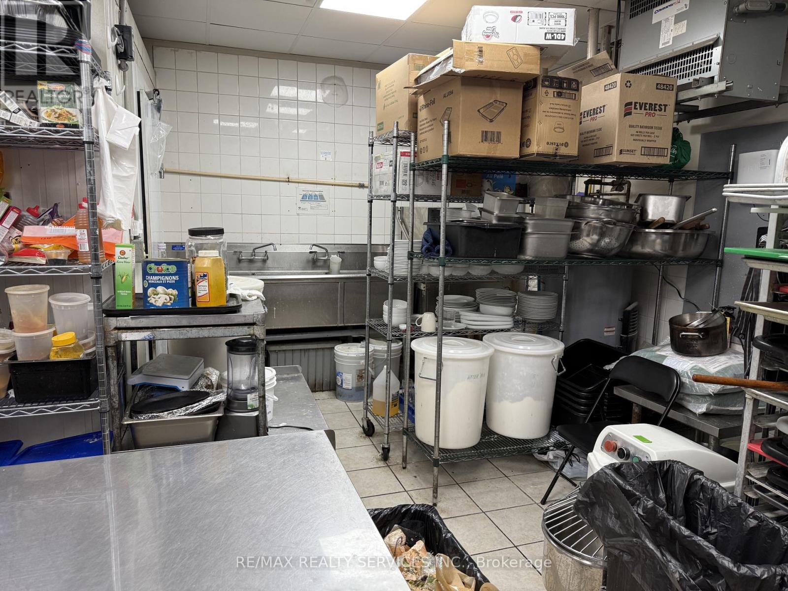 325 Max Becker Drive, Kitchener, Ontario  N2E 4H5 - Photo 24 - X12538452