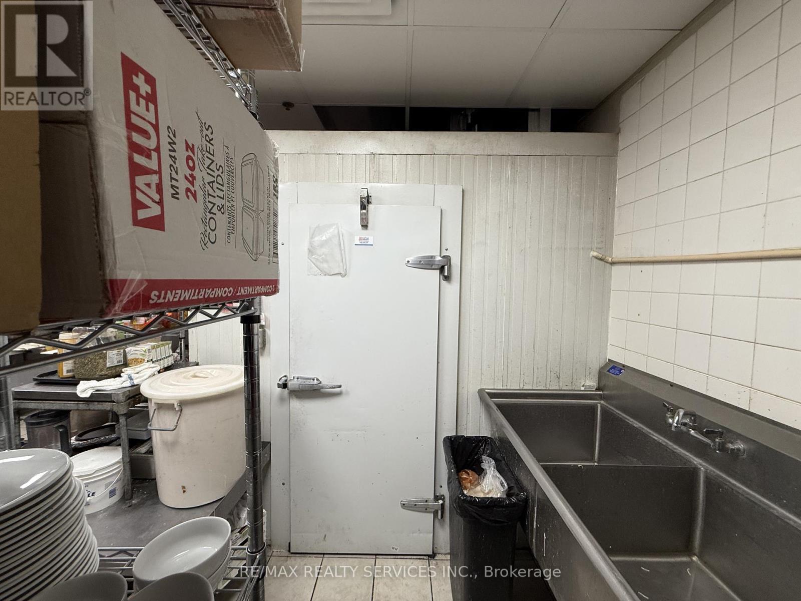 325 Max Becker Drive, Kitchener, Ontario  N2E 4H5 - Photo 25 - X12538452