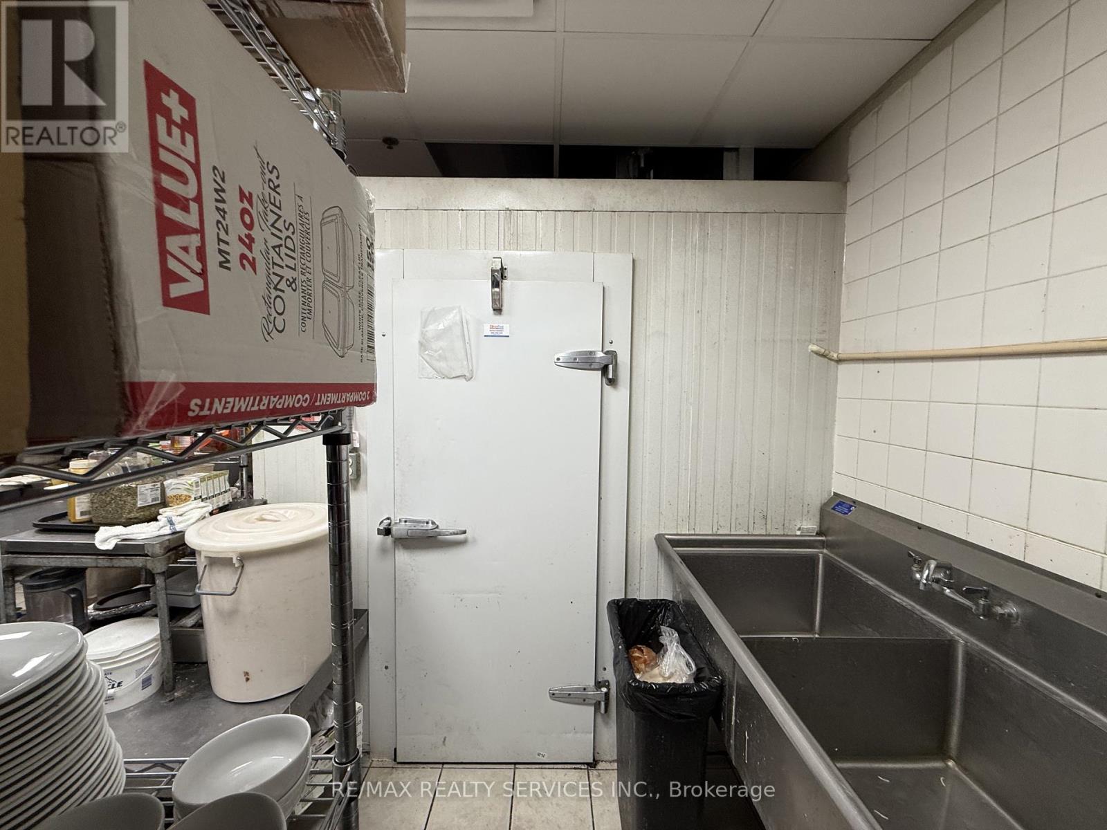 325 Max Becker Drive, Kitchener, Ontario  N2E 4H5 - Photo 26 - X12538452