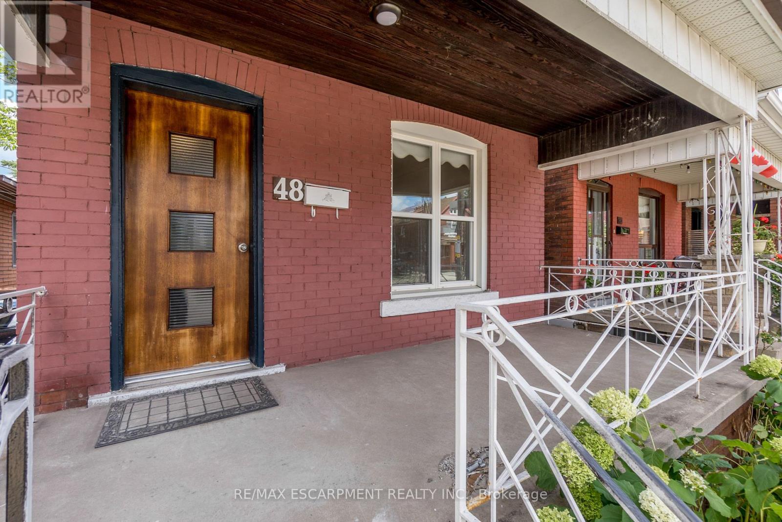 Upper - 48 Sherman Avenue N, Hamilton, Ontario  L8L 6L8 - Photo 2 - X12538506