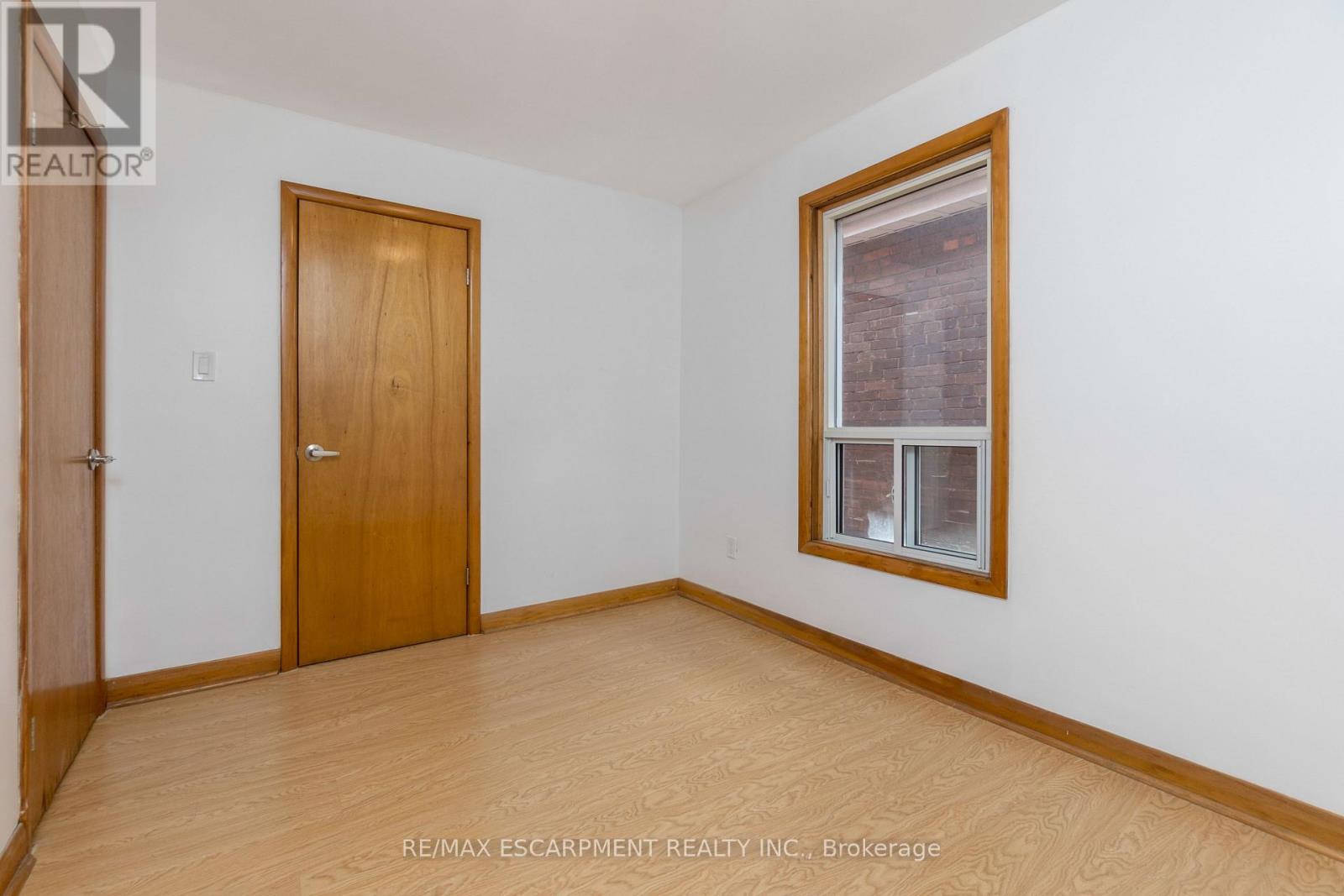 Upper - 48 Sherman Avenue N, Hamilton, Ontario  L8L 6L8 - Photo 21 - X12538506