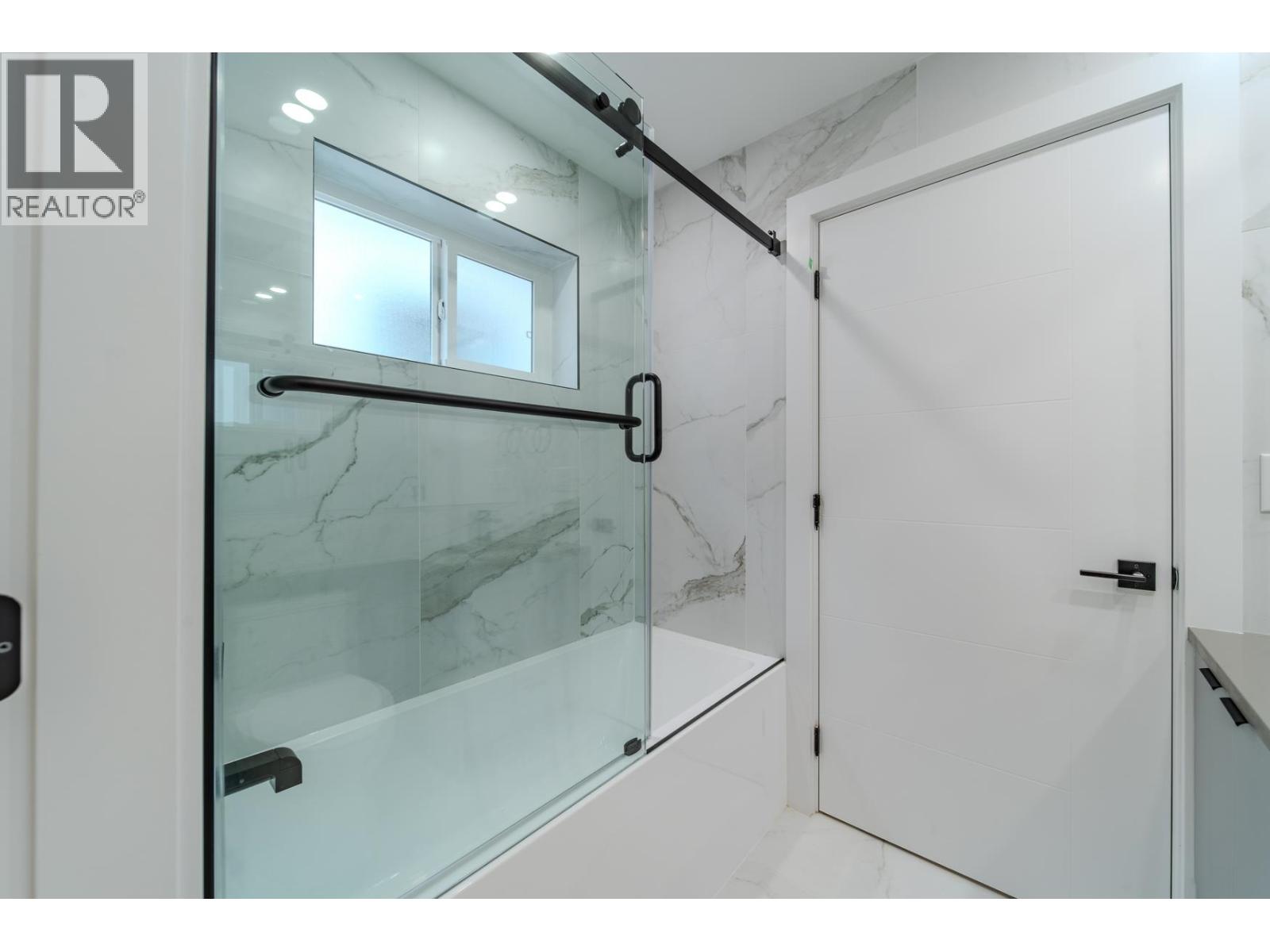 1 3576 E Pender Street, Vancouver, British Columbia  V5K 2E3 - Photo 25 - R3066525