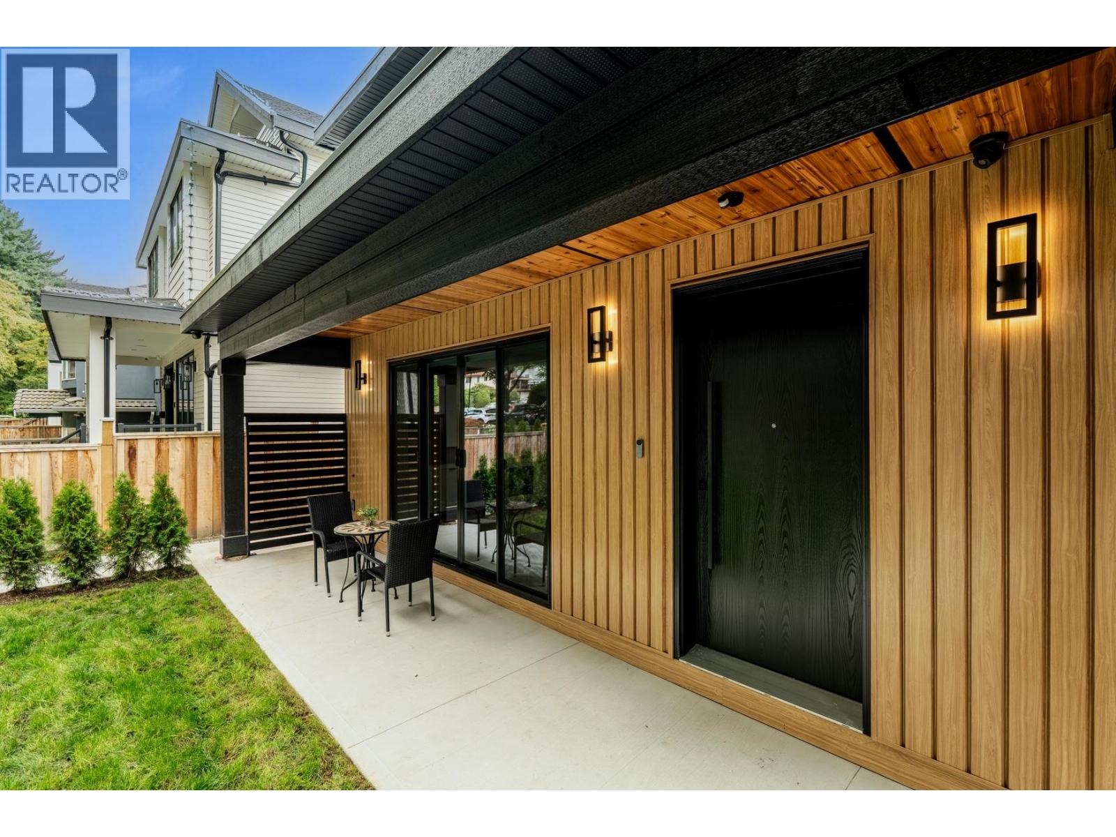 1 3576 E Pender Street, Vancouver, British Columbia  V5K 2E3 - Photo 3 - R3066525