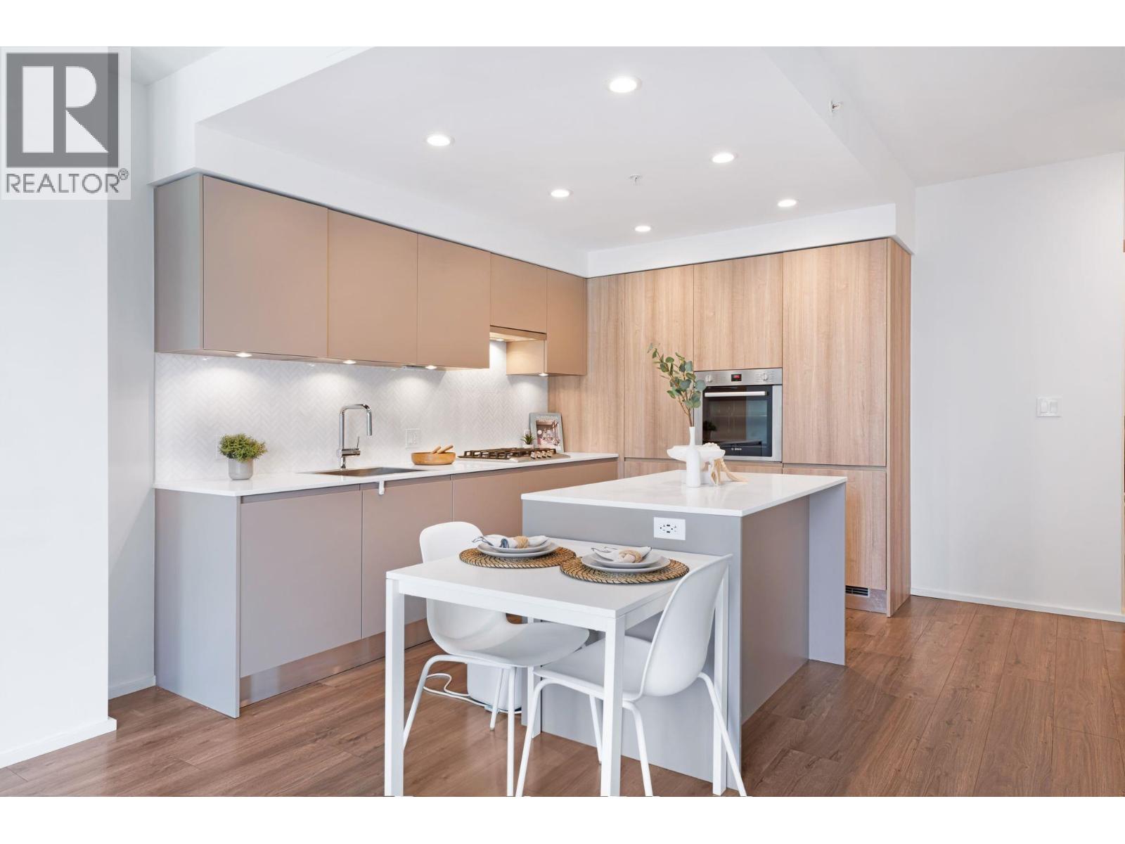 1811 3833 Evergreen Place, Burnaby, British Columbia  V3J 0M2 - Photo 3 - R3066566