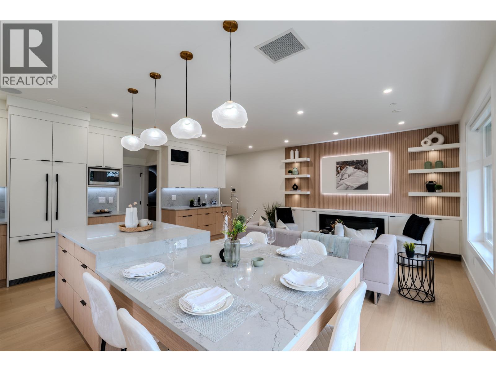 2 3576 E Pender Street, Vancouver, British Columbia  V5K 2E3 - Photo 6 - R3066526