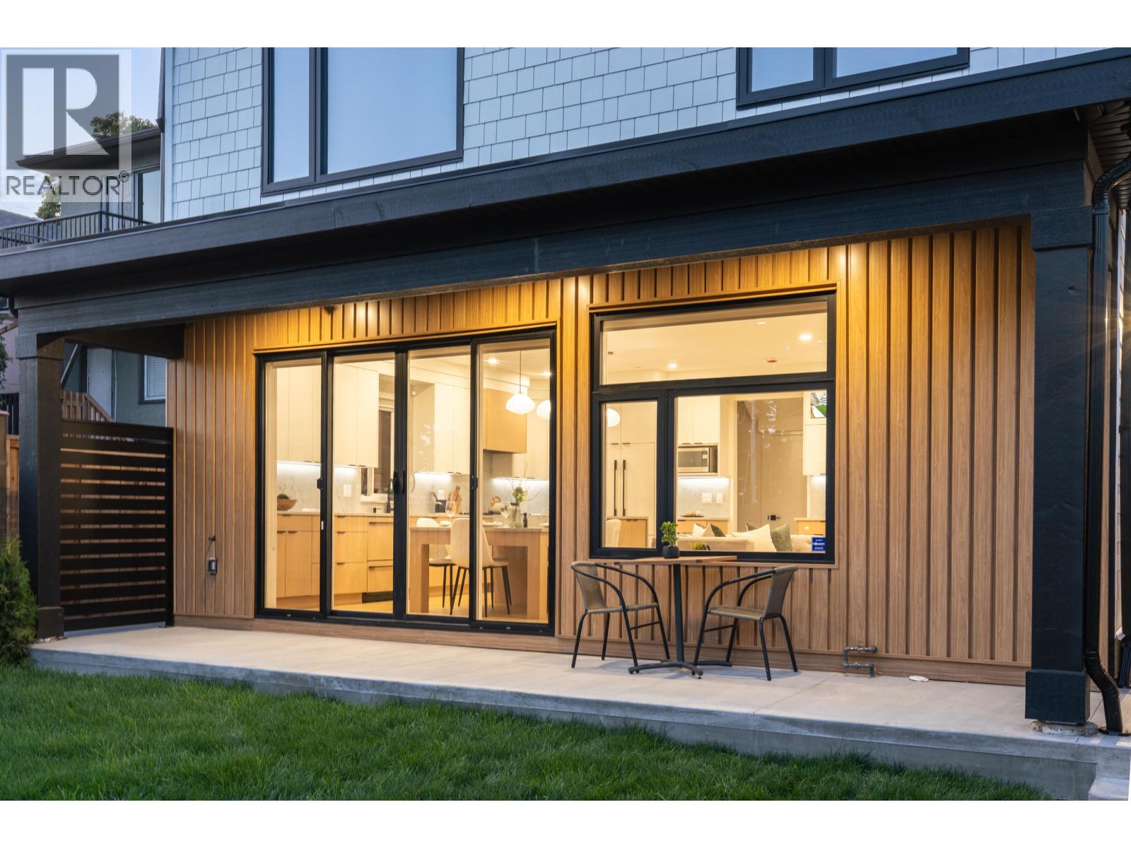 2 3576 E Pender Street, Vancouver, British Columbia  V5K 2E3 - Photo 35 - R3066526