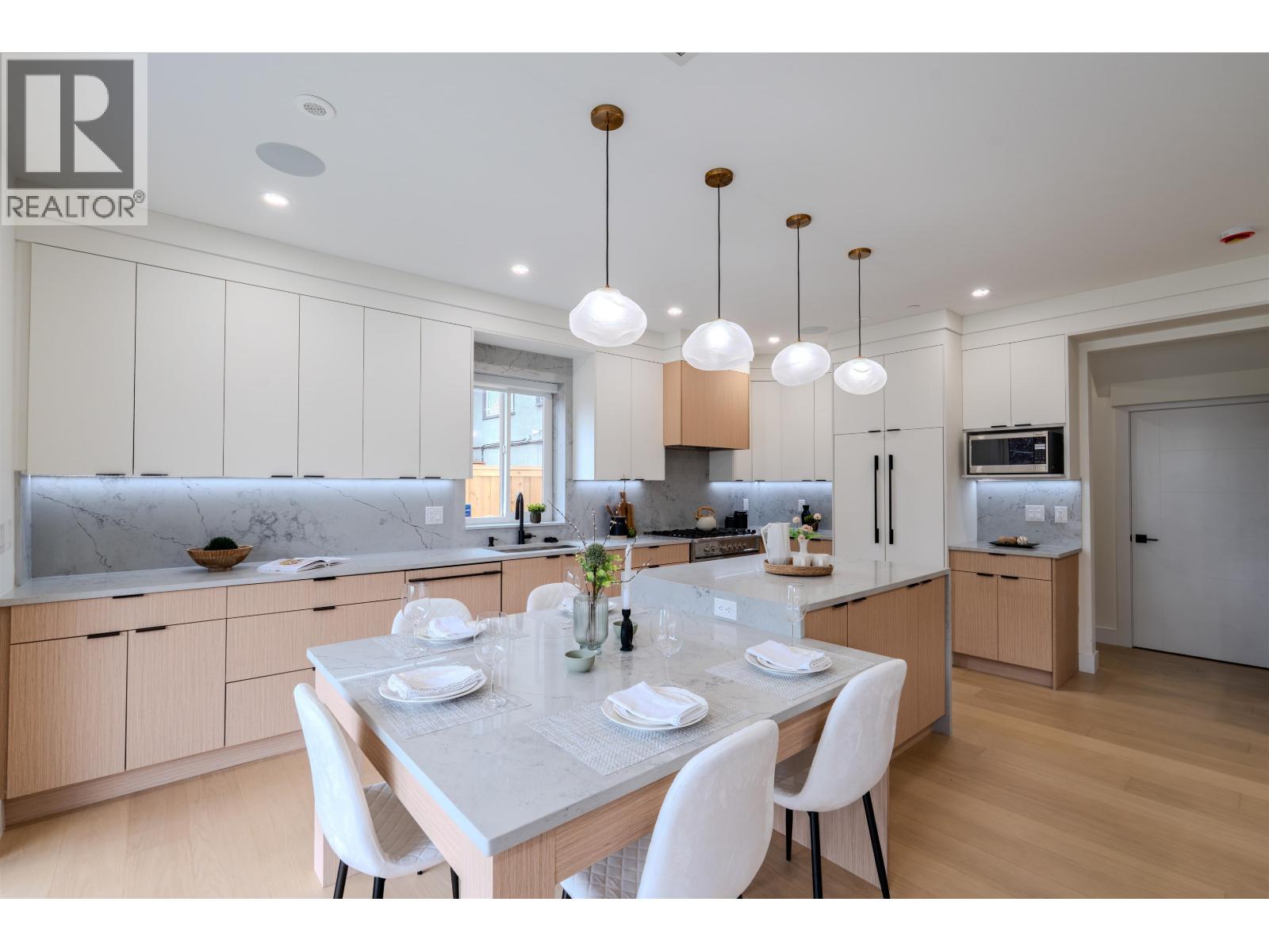 2 3576 E Pender Street, Vancouver, British Columbia  V5K 2E3 - Photo 8 - R3066526