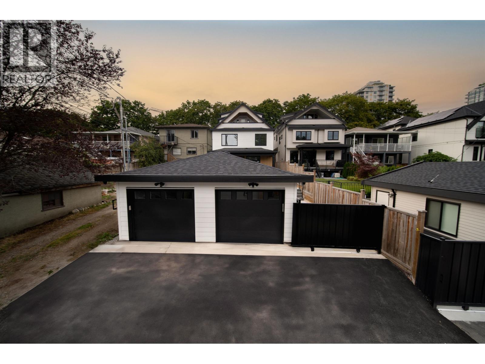 2 3576 E Pender Street, Vancouver, British Columbia  V5K 2E3 - Photo 38 - R3066526