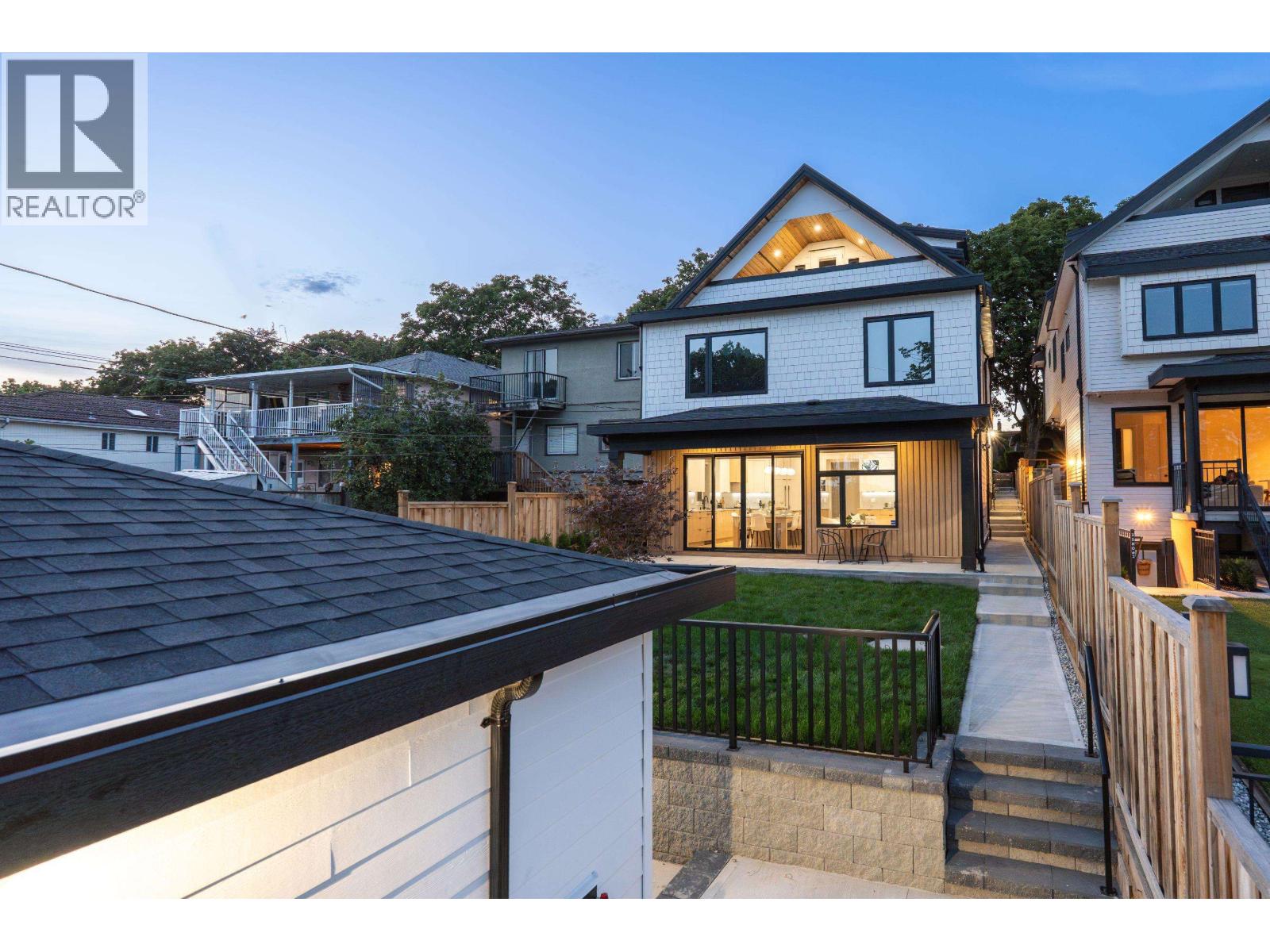 2 3576 E Pender Street, Vancouver, British Columbia  V5K 2E3 - Photo 34 - R3066526